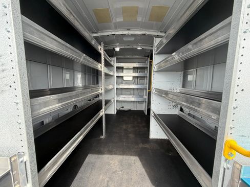 Used 2020 Ford Transit 250 Medium Roof RWD image 20