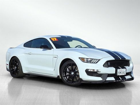 Used 2017 Ford Mustang Shelby GT350 image 1