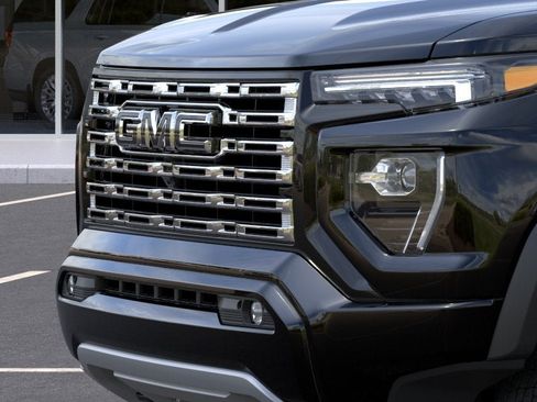 New 2026 GMC Canyon Denali w/ LPO, Denali Black Edition AWD/4WD image 40