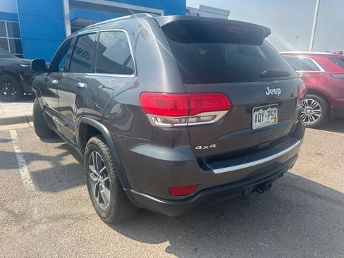 Used 2017 Jeep Grand Cherokee Limited w/ Trailer Tow Group IV AWD/4WD image 3