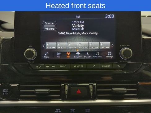 Used 2025 Nissan Pathfinder SV image 15