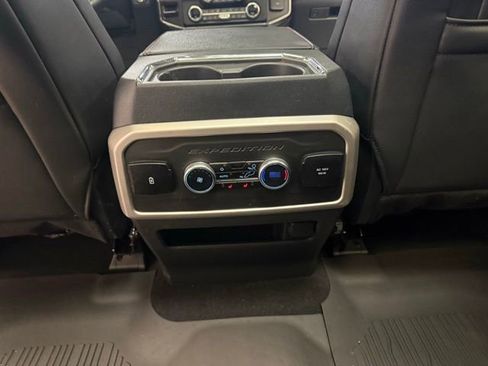 Used 2024 Ford Expedition Max Limited image 22