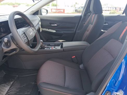 New 2026 Nissan Sentra SR w/ Floor Mat Package FWD image 23