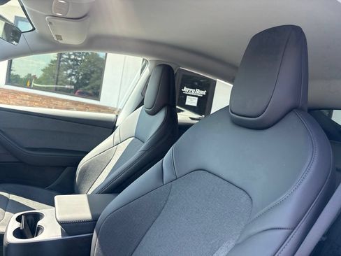 Used 2026 Tesla Model Y AWD image 2