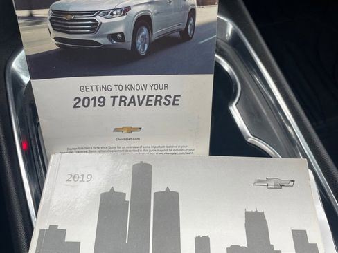 Used 2019 Chevrolet Traverse Premier w/ Driver Confidence II Package image 32