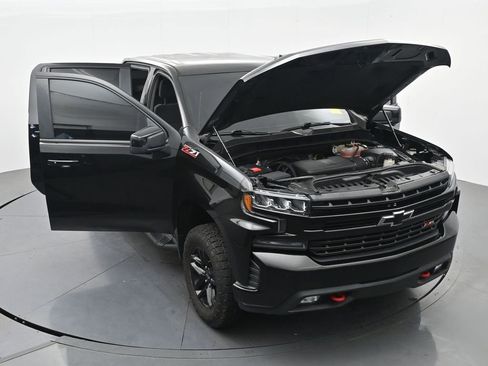 Used 2019 Chevrolet Silverado 1500 LT Trail Boss AWD/4WD image 37