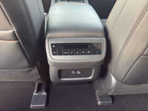 Certified 2025 Nissan Pathfinder Rock Creek AWD/4WD image 31
