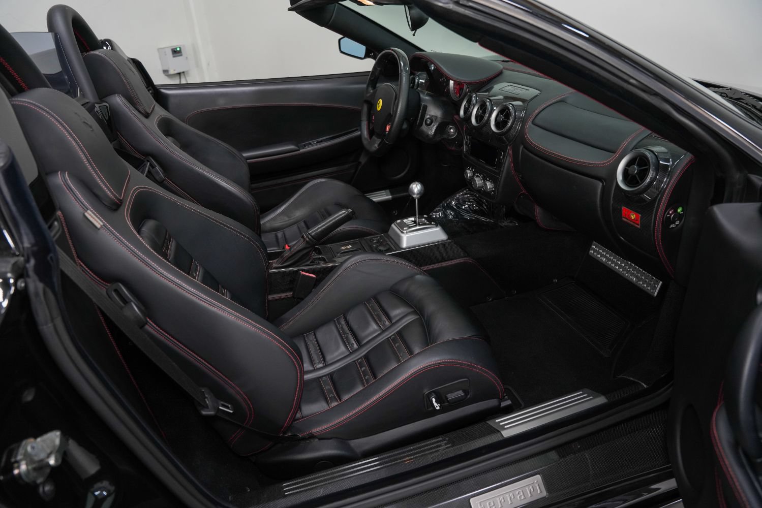 Used 2007 Ferrari F430 Spider RWD image 2