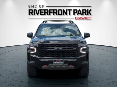 Used 2023 Chevrolet Tahoe Z71 w/ Luxury Package AWD/4WD image 8