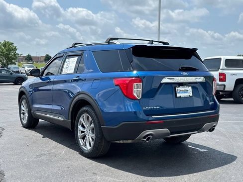 Used 2022 Ford Explorer Limited w/ Equipment Group 301A AWD/4WD image 5