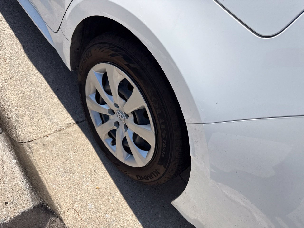 Used 2021 Toyota Corolla LE FWD image 10