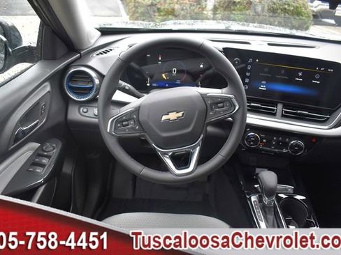 New 2026 Chevrolet Trax LT w/ Driver Confidence Package image 18