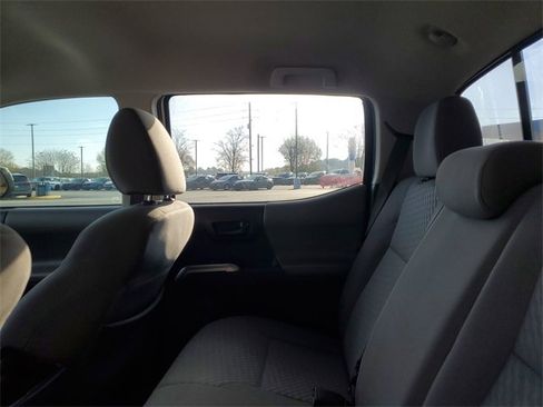 Used 2022 Toyota Tacoma 2WD Double Cab image 11