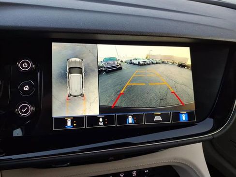 Used 2022 Buick Envision Avenir w/ Technology Package II image 34