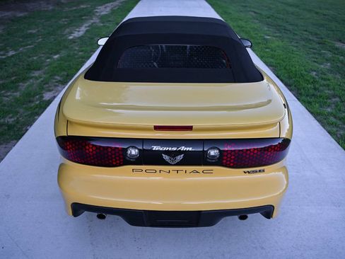 Used 2002 Pontiac Firebird Trans Am RWD image 29