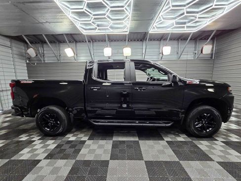 Used 2019 Chevrolet Silverado 1500 LT Trail Boss AWD/4WD image 9