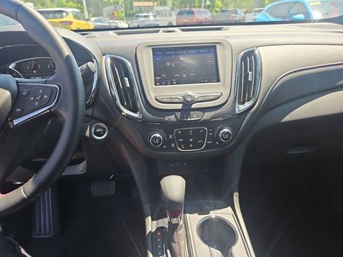 Used 2024 Chevrolet Equinox RS FWD image 18