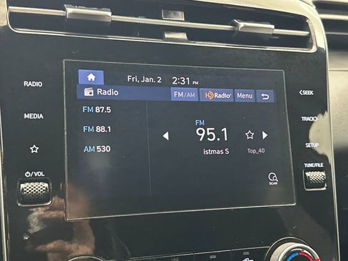 Used 2023 Hyundai Santa Cruz SE image 16