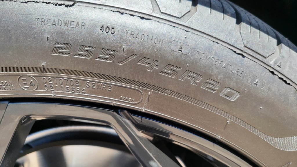Used 2022 Ford Mustang Mach-E Premium RWD image 19