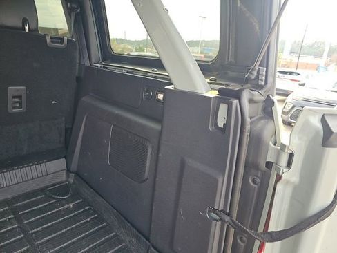 Used 2024 Ford Bronco Outer Banks image 7