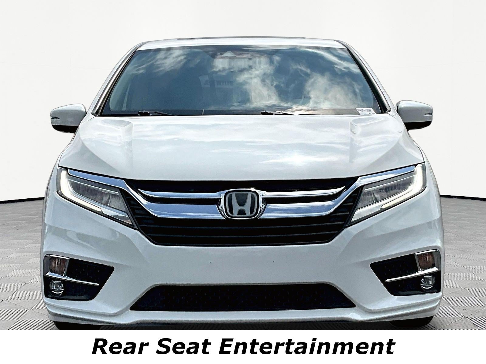 Used 2019 Honda Odyssey Elite image 2