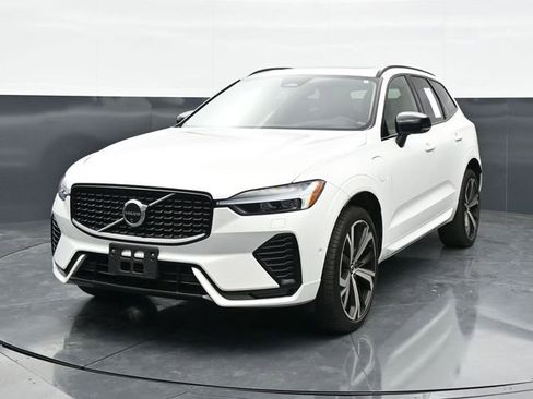 Used 2024 Volvo XC60 T8 Ultimate w/ Climate Package AWD/4WD image 5