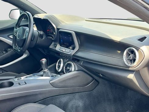 Used 2019 Chevrolet Camaro SS RWD image 26