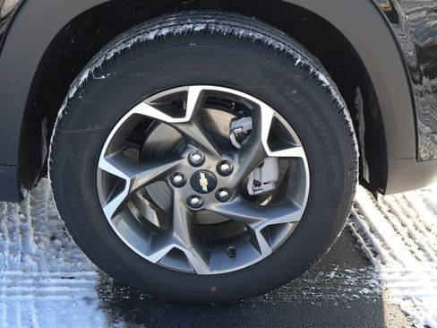 New 2026 Chevrolet Trax LT w/ Driver Confidence Package image 11