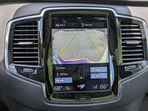 Used 2018 Volvo XC90 T6 Momentum w/ Convenience Package AWD/4WD image 12