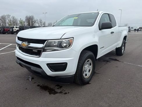 Used 2017 Chevrolet Colorado W/T image 2