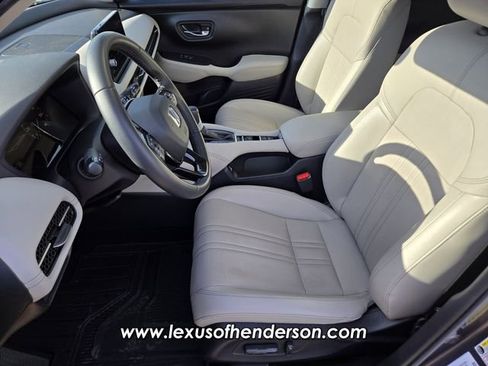Used 2023 Honda HR-V EX-L image 10