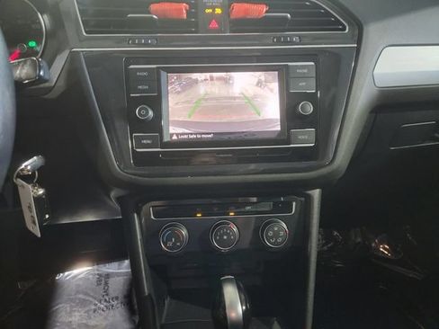 Used 2021 Volkswagen Tiguan S FWD image 15