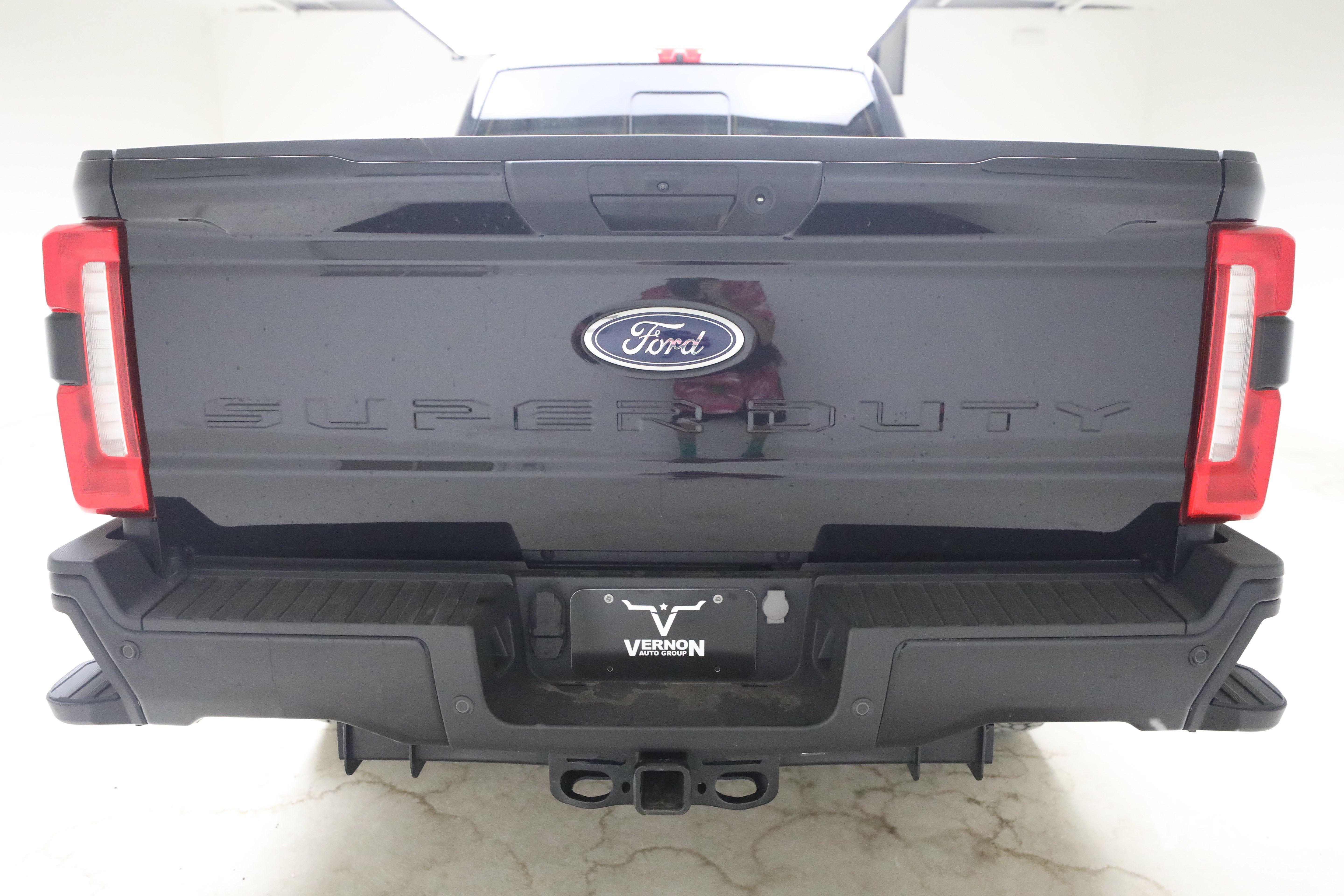 Used 2023 Ford F250 XL w/ STX Appearance Package AWD/4WD image 3