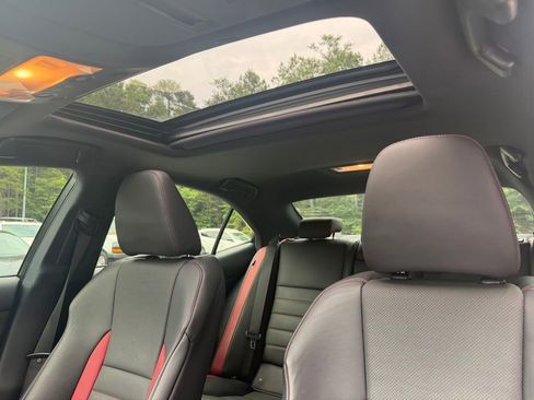 Used 2019 Lexus IS 300 RWD image 9