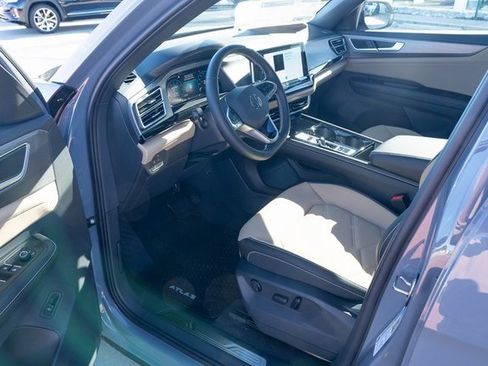 New 2026 Volkswagen Atlas Cross Sport SE image 16