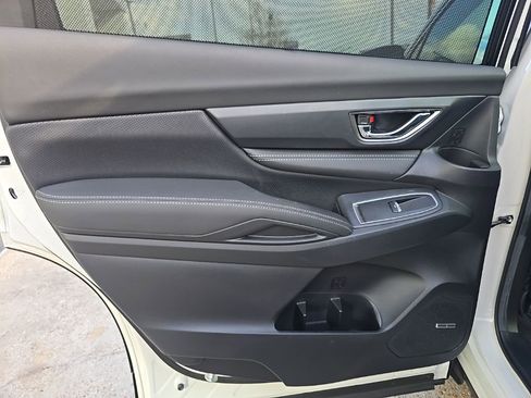 Certified 2025 Subaru Ascent Limited image 39