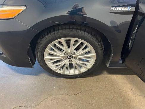 Used 2019 Toyota Camry XLE w/ Driver Assist Package FWD image 29
