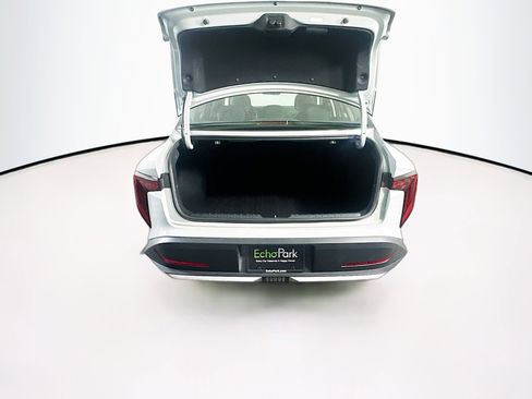 Used 2025 Kia K4 LXS image 29