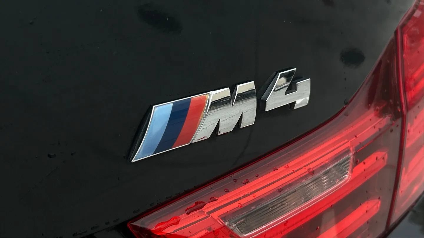 Used 2016 BMW M4 Convertible RWD image 38