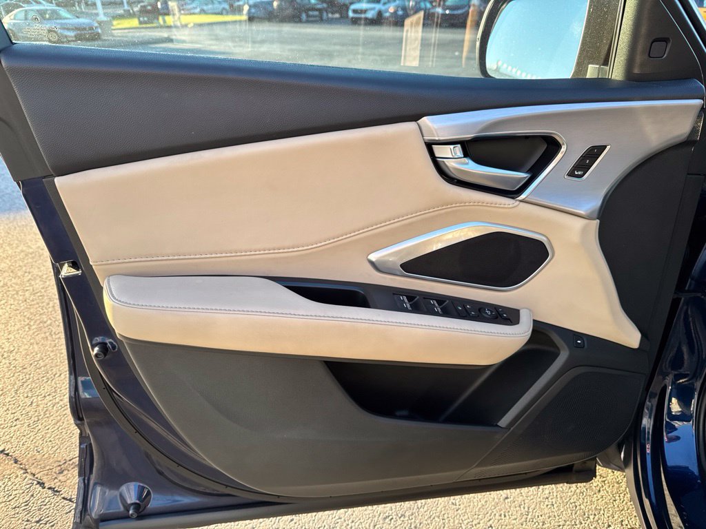 Used 2024 Acura RDX SH-AWD image 33