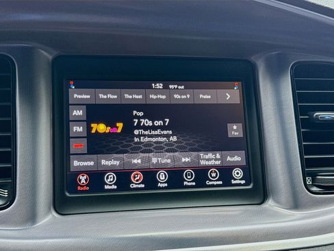 Used 2019 Dodge Charger SXT w/ Plus Group image 11