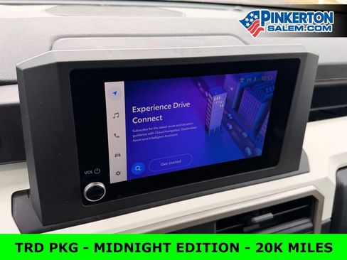 Used 2024 Toyota Tacoma TRD Off-Road image 31