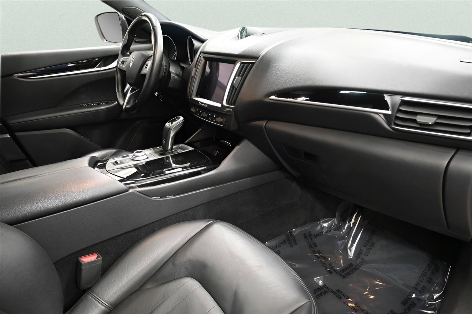 Used 2019 Maserati Levante AWD/4WD image 21