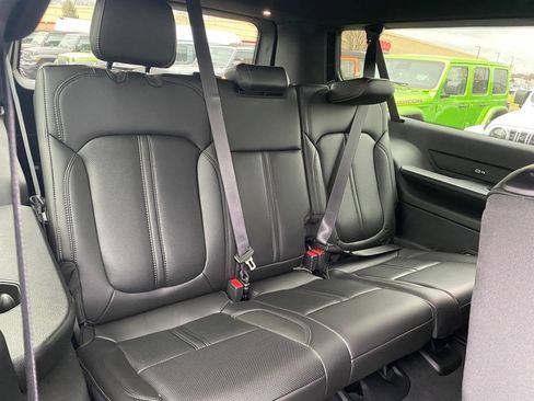 New 2026 Jeep Grand Wagoneer L 4WD w/ HD Trailer Tow Package image 25