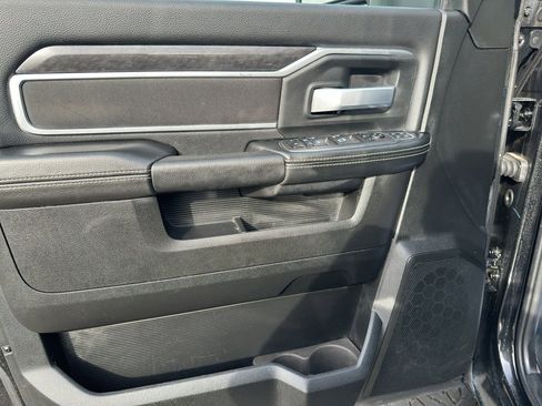 Used 2024 RAM 2500 Big Horn w/ Night Edition image 9