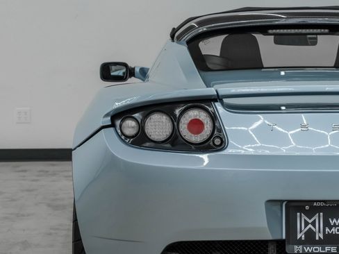 Used 2010 Tesla Roadster image 38