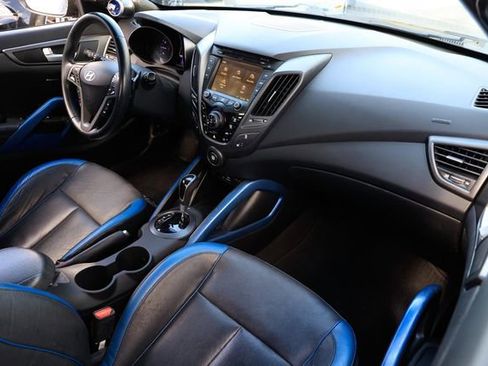 Used 2014 Hyundai Veloster Turbo image 18