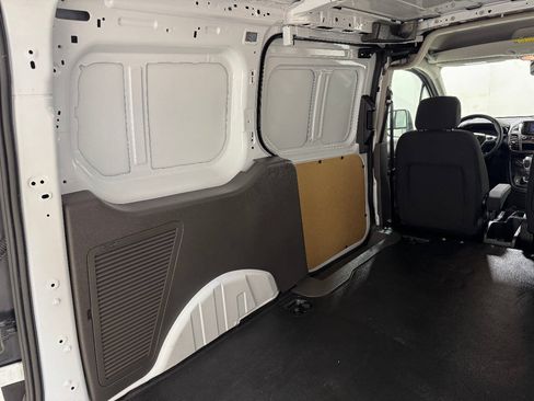 Used 2023 Ford Transit Connect XL FWD image 24