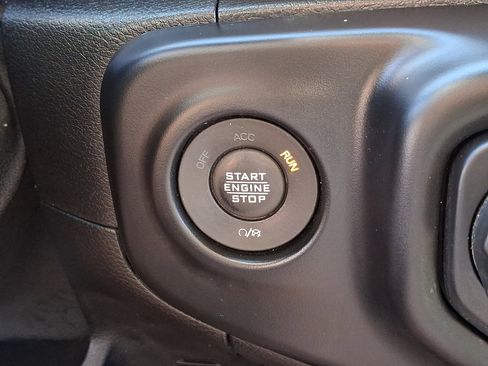 Used 2021 Jeep Gladiator Mojave AWD/4WD image 23
