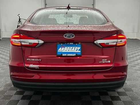 Used 2019 Ford Fusion SE image 11